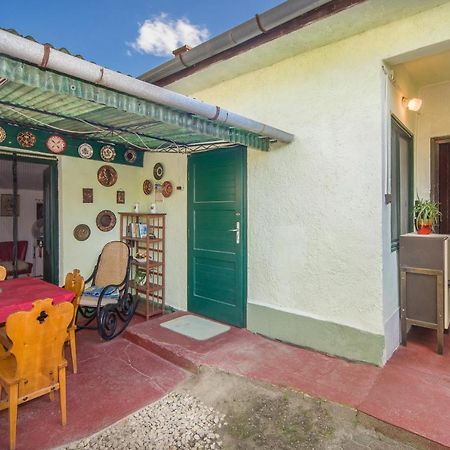 Apartman Kuckoval Appartamento Balatonföldvár Esterno foto