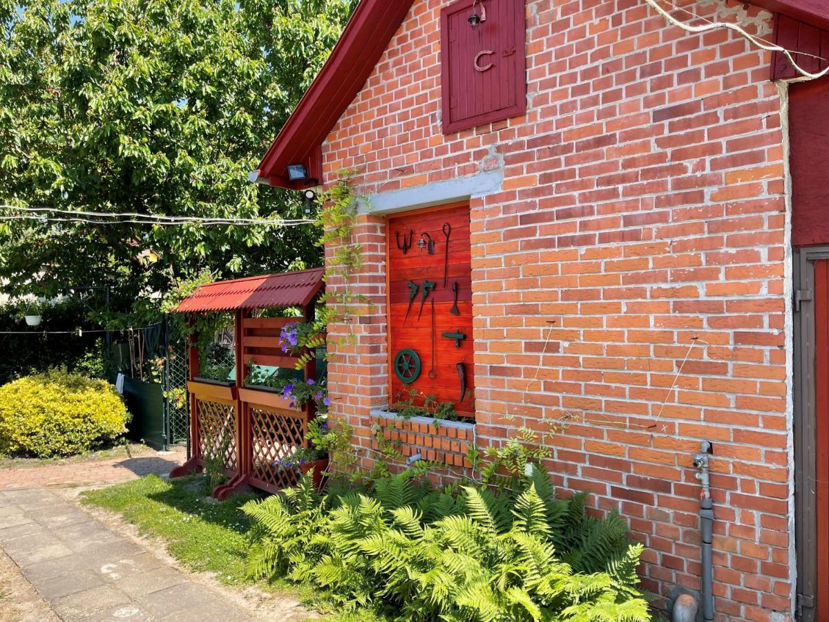 Apartman Kuckoval Appartamento Balatonföldvár Esterno foto