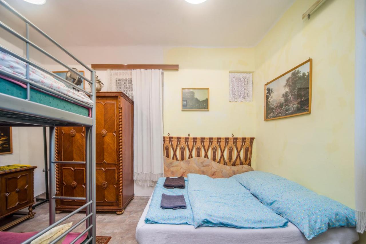 Apartman Kuckoval Appartamento Balatonföldvár Esterno foto